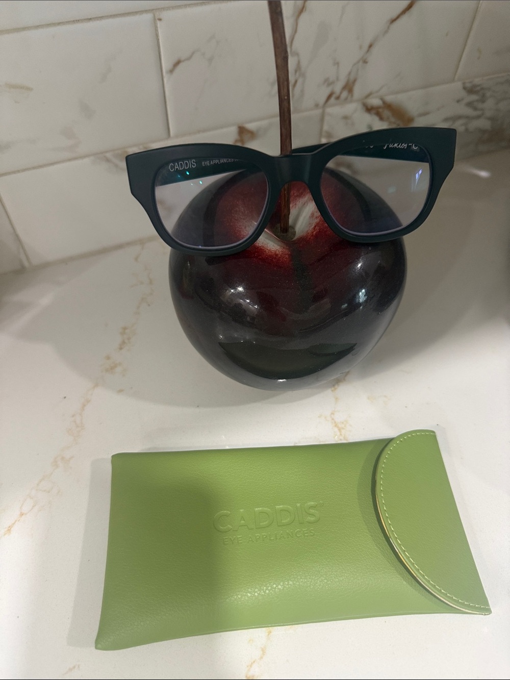 Black reading Glasses with Green Case  
+3